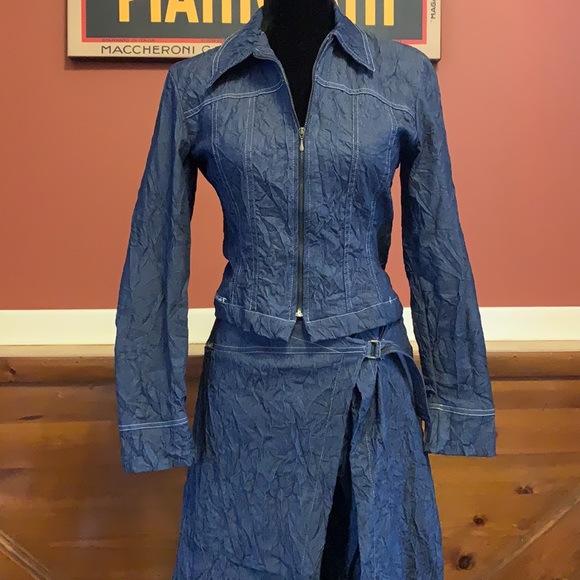 - Wrinkled Effect Denim Set - - Picture 2 of 16